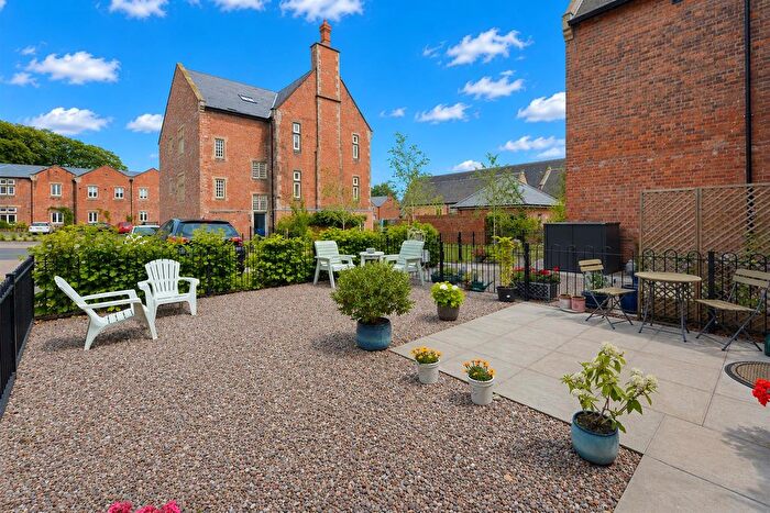 1 Bedroom Flat For Sale In The Furlongs, Bicton Heath, Shrewsbury, SY3