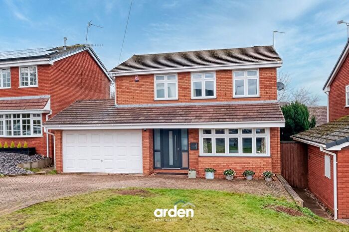 4 Bedroom Detached House For Sale In New Wood Close, Stourton, DY7