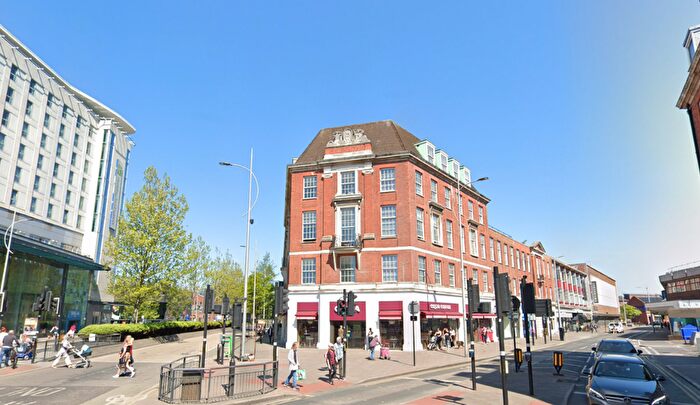 2 Bedroom Flat To Rent In Ferensway, Kingston Upon Hull, HU2