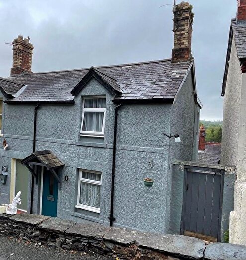 2 Bedroom Semi-Detached House For Sale In Corwen, LL21