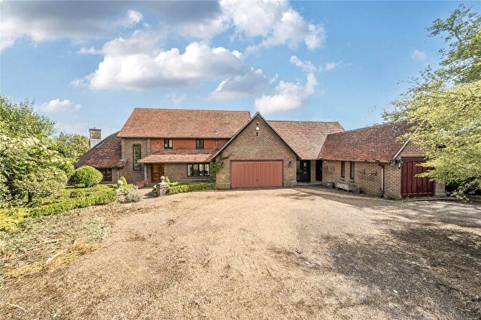 4 Bedroom Detached House To Rent In Bentworth, Alton, Hampshire, GU34