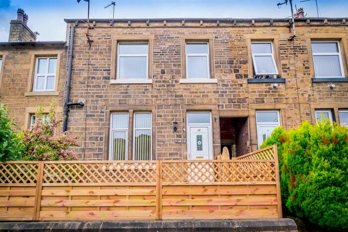 2 Bedroom Terraced House To Rent In Norwood Road, Birkby, Huddersfield, HD2