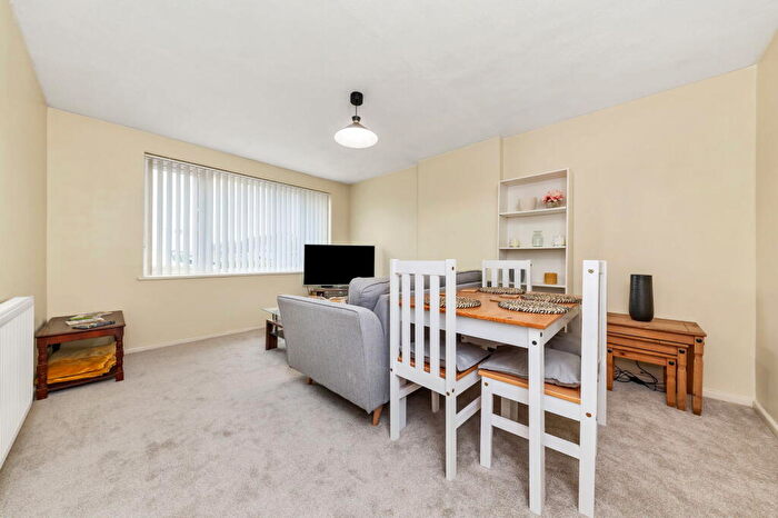 2 Bedroom Semi-Detached Bungalow For Sale In Tennyson Avenue, St. Ives, PE27
