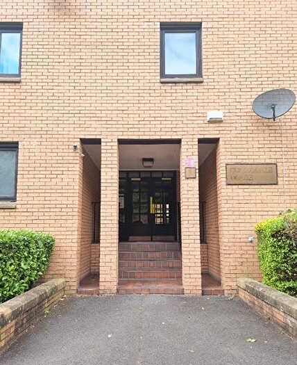 2 Bedroom Flat To Rent In Parsonage Square, Merchant City, Glasgow, G4