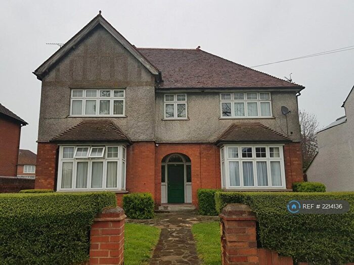 Studio To Rent In Tring Road, Aylesbury, HP20