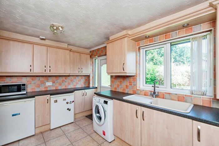 3 Bedroom Bungalow For Sale In Orchard Haven, Great Sutton, Ellesmere Port, Cheshire, CH66