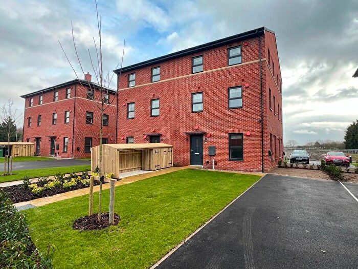 2 Bedroom Town House To Rent In Maria Rowley Close, Leeds, LS15