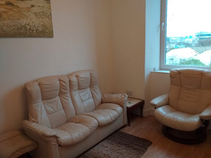 2 Bedroom Flat To Rent In Menzies Road, Torry, Aberdeen, AB11