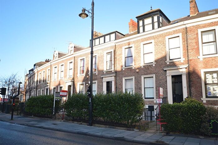 2 Bedroom Flat To Rent In Grange Crescent, Nr Park Lane, Sunderland, SR2