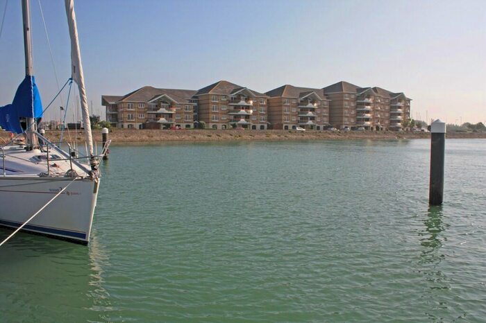 2 Bedroom Apartment To Rent In Genoa House, Port Solent, PO6