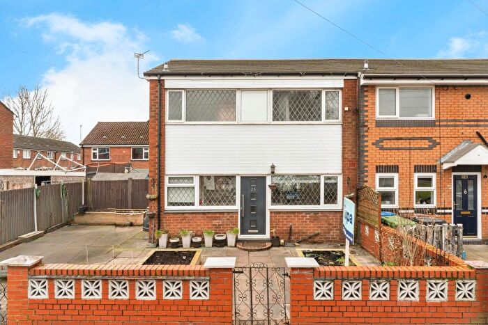 3 Bedroom Semi Detached House For Sale In Collinge Street, Wigan, WN2