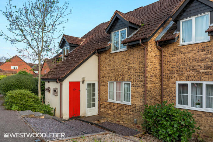 1 Bedroom Maisonette To Rent In Halleys Ridge, Hertford, SG14