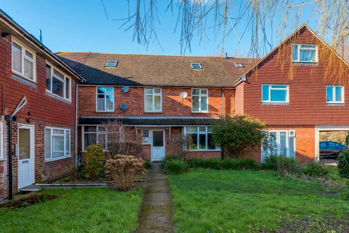 1 Bedroom Flat To Rent In Flat, Chalfont, Compton Terrace, Hailsham, BN27