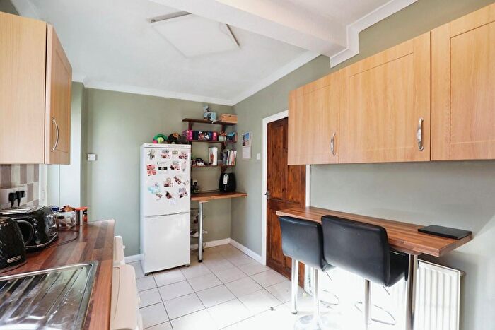 2 Bedroom Terraced House For Sale In Burlington Avenue, York, YO10