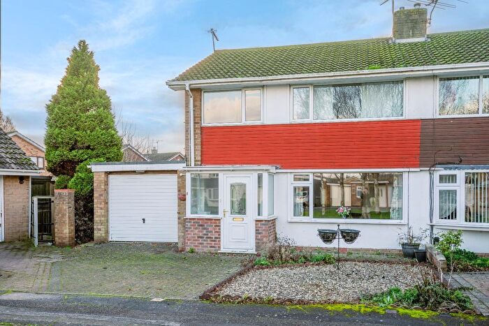 4 Bedroom Semi Detached House For Sale In Thornwood Covert, York, YO24