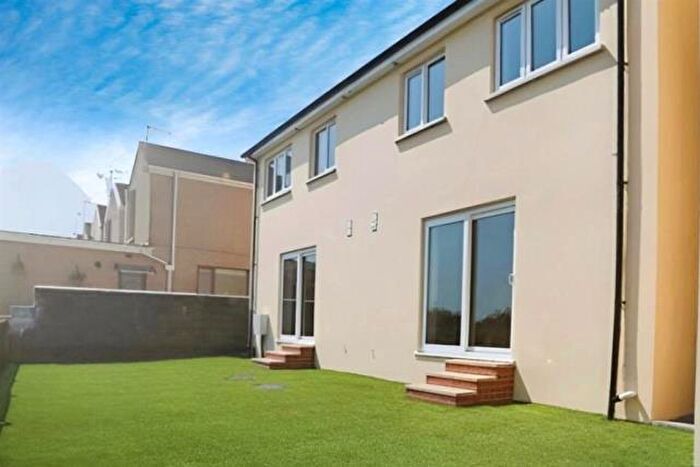 1 Bedroom Flat To Rent In Wern Terrace, Port Tennant, Swansea, SA1