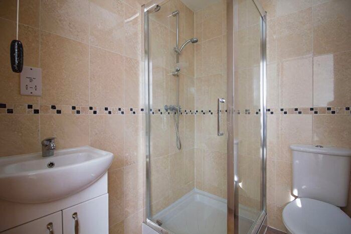 2 Bedroom End Of Terrace House To Rent In Chapel Lane, Penarth, CF64