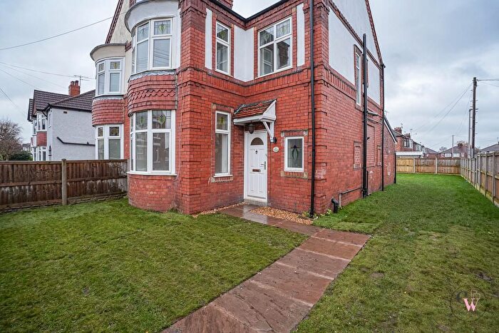 3 Bedroom Property For Sale In Gainsborough Road, Crewe, CW2