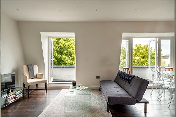 2 Bedroom Flat To Rent In Russell Road, Kensington, W14