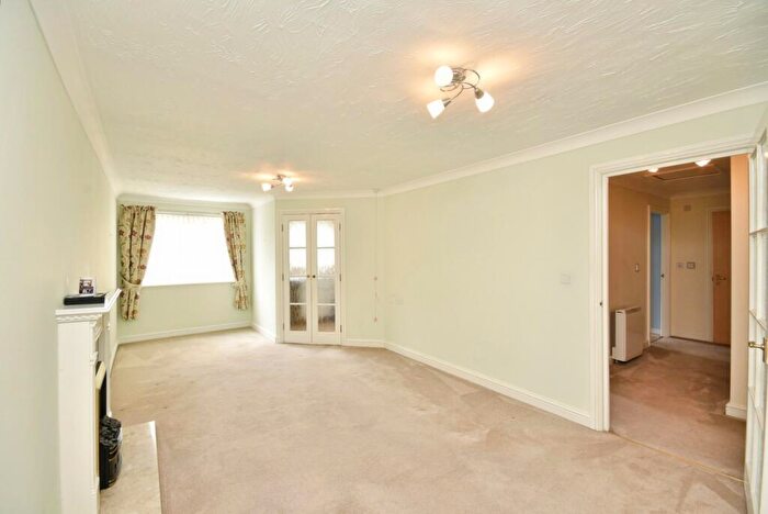2 Bedroom Apartment For Sale In McLay Court, Cardiff, CF5
