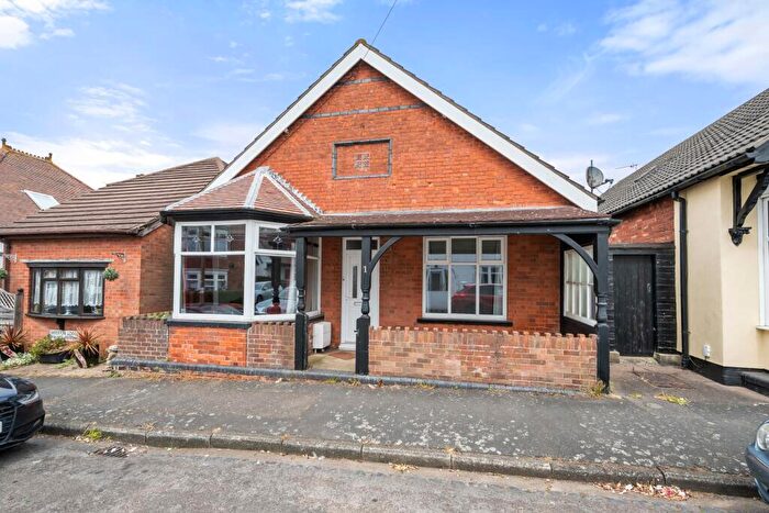 3 Bedroom Detached Bungalow For Sale In Lifeboat Avenue, Skegness, Lincolnshire, PE25