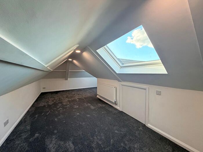 3 Bedroom Terraced House To Rent In Warmley Road, M23