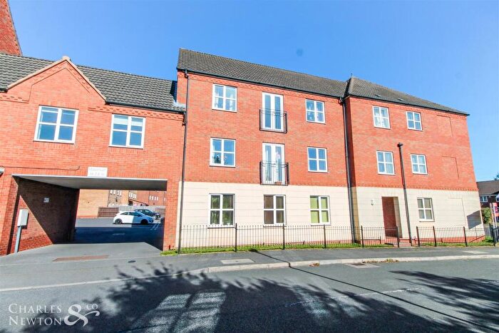 2 Bedroom Flat For Sale In Riddles Court, Watnall, Nottinghamshire, NG16