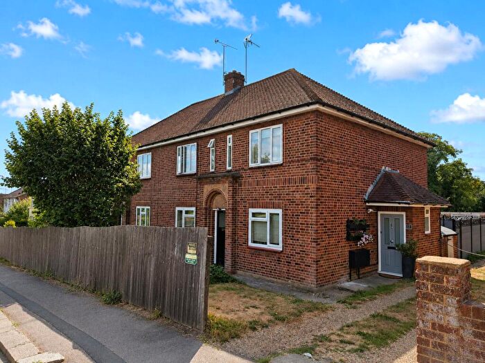 2 Bedroom Flat For Sale In Amberley House, Warwick Road, New Barnet, EN5