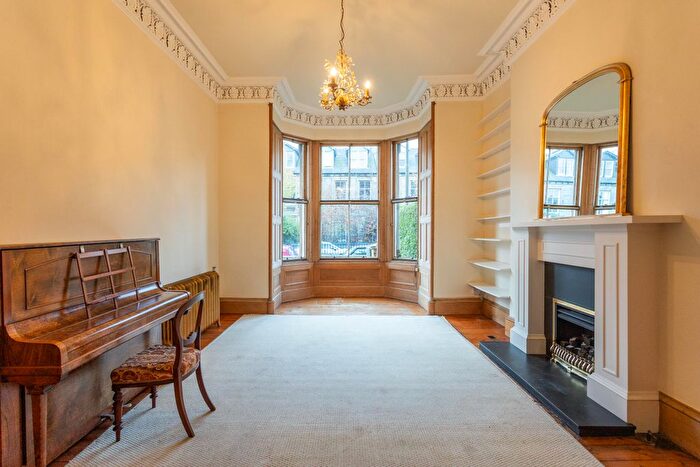1 Bedroom Flat To Rent In Newhaven Road, Trinity, Edinburgh, EH6