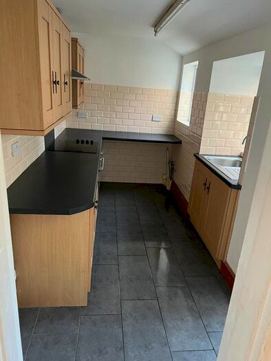 3 Bedroom End Of Terrace House To Rent In Chessher Street, Leicester, LE10