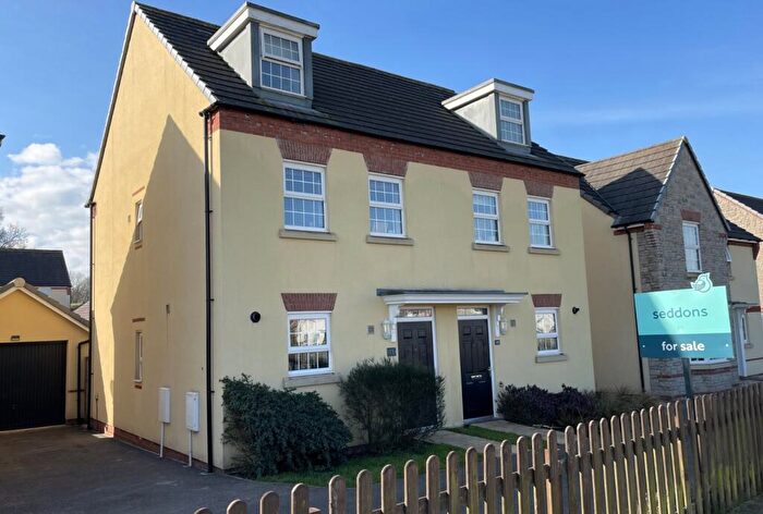 3 Bedroom Semi-Detached House For Sale In Dorset Down Crescent, Cullompton, Devon, EX15