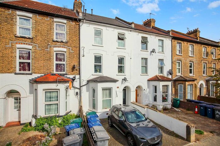 1 Bedroom Flat To Rent In Lichfield Road, London, NW2