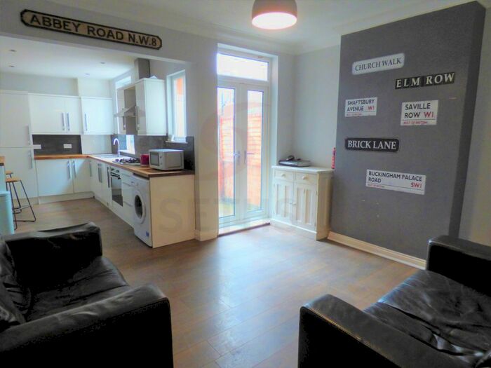 4 Bedroom Terraced House To Rent In Noel Street, Leicester, LE3