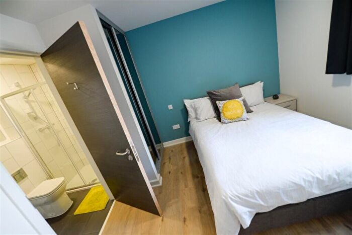 Apartment To Rent In Speedwell Works, Sheffield, S1