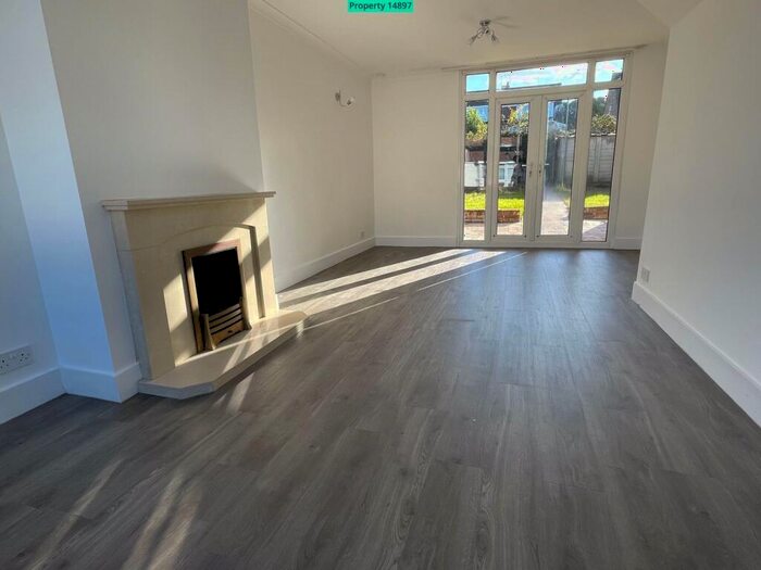 3 Bedroom House To Rent In Parkside Avenue, Bexleyheath, DA7