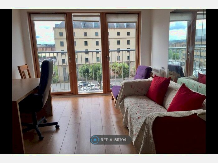 2 Bedroom Flat To Rent In Argyle Street, Glasgow, G2