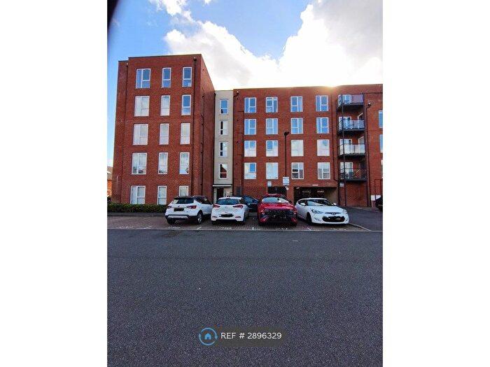 2 Bedroom Flat To Rent In Strong Drive, Basingstoke, RG21
