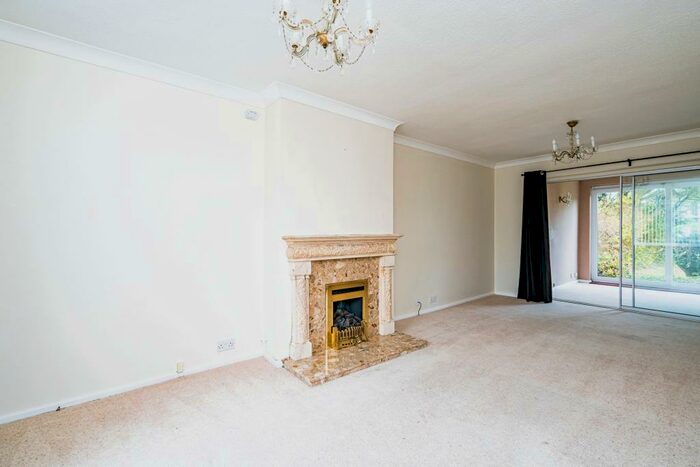 3 Bedroom Semi-Detached House For Sale In Waverley Crescent, Romsley, Halesowen, B62