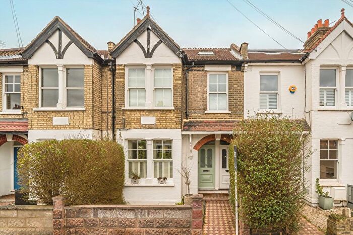 2 Bedroom Maisonette For Sale In Kenley Road, St Margarets, TW1