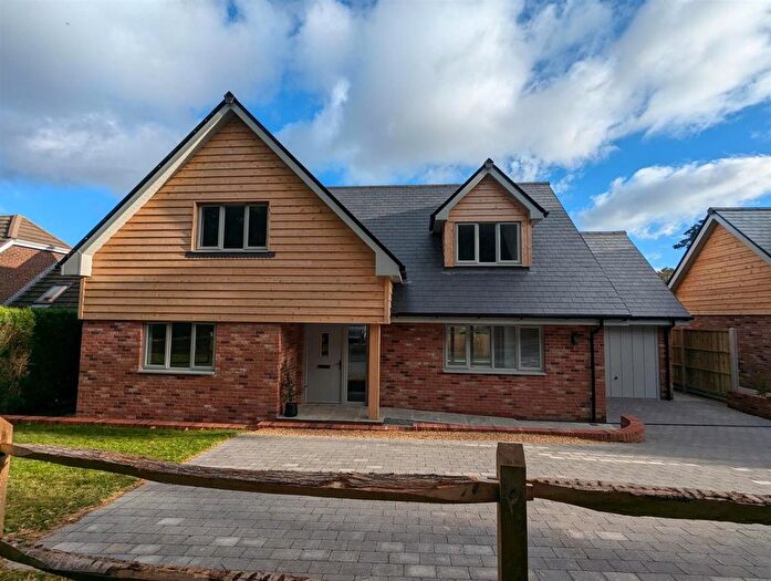 4 Bedroom Detached House For Sale In Victoria Avenue, Shanklin, PO37