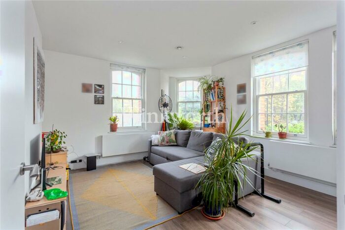 1 Bedroom Apartment To Rent In Auburn House, Hermitage Road, N15
