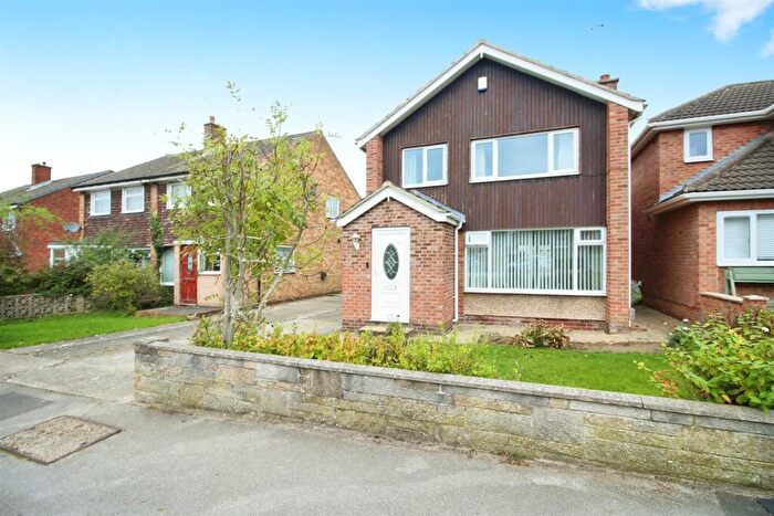 3 Bedroom Detached House To Rent In Ribblesdale Avenue, Garforth, Leeds, LS25