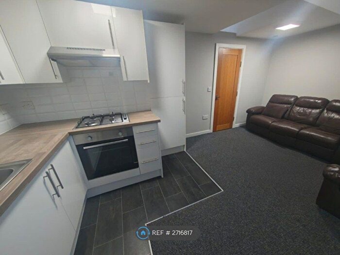 1 Bedroom Flat To Rent In Monthermer Road, Cardiff, CF24