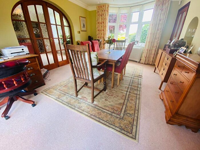 4 Bedroom Detached House For Sale In Glenville, Spinney Hill, Northampton, NN3