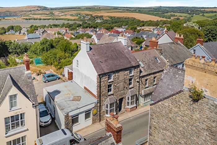 5 Bedroom Terraced House For Sale In West Street, Newport, SA42