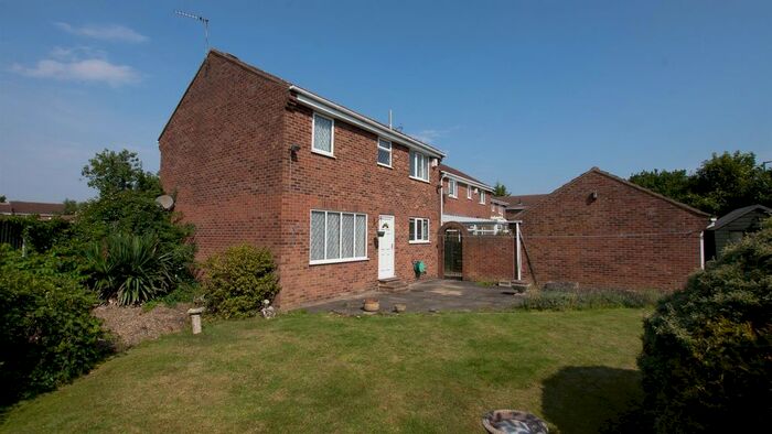 4 Bedroom Detached House To Rent In Harrow Glade, Clifton, York, YO30