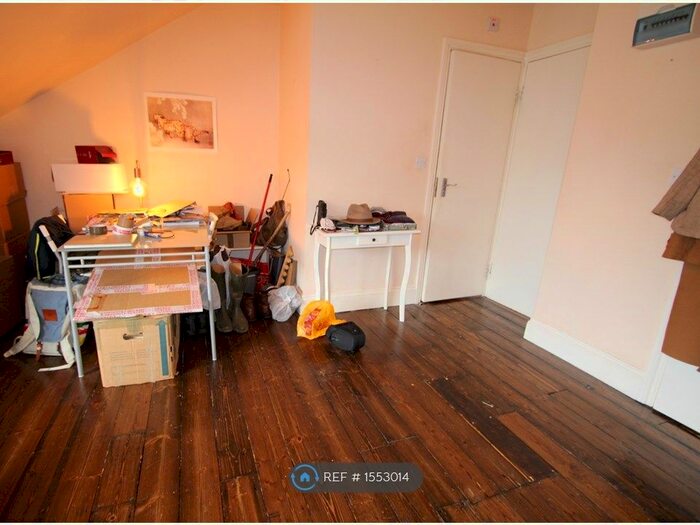 1 Bedroom Flat To Rent In Mountfield Avenue, London, N3