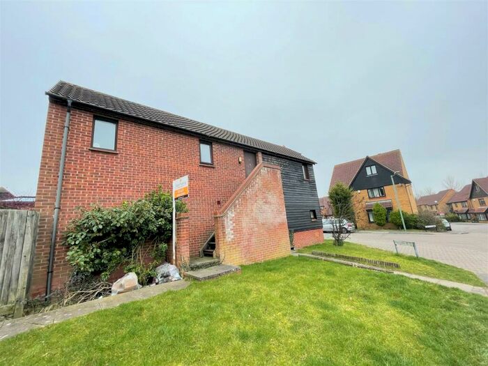 2 Bedroom Maisonette To Rent In Lowndes Grove, Shenley Church End, Milton Keynes, MK5