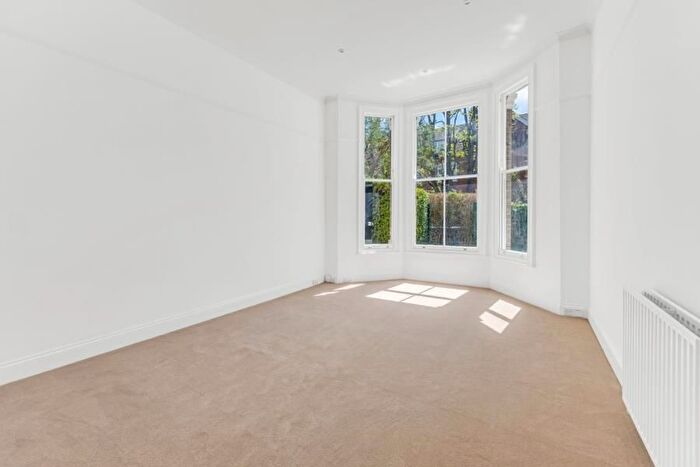 2 Bedroom Flat To Rent In Acol Road, South Hampstead, NW6