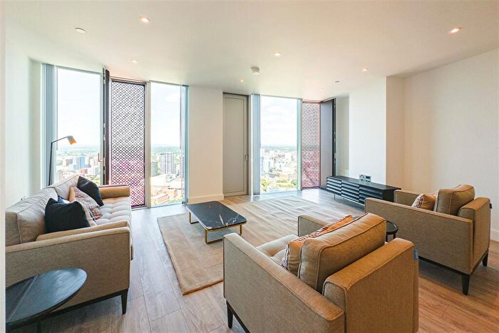 2 Bedroom Property To Rent In Thr, M15